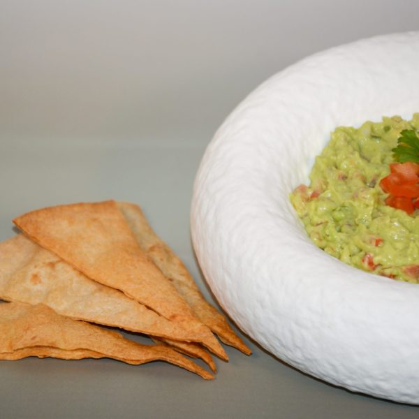 Guacamole with baked tortillas