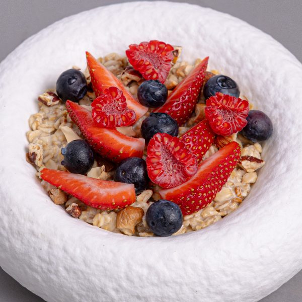 Oatmeal with mixed berries & nuts